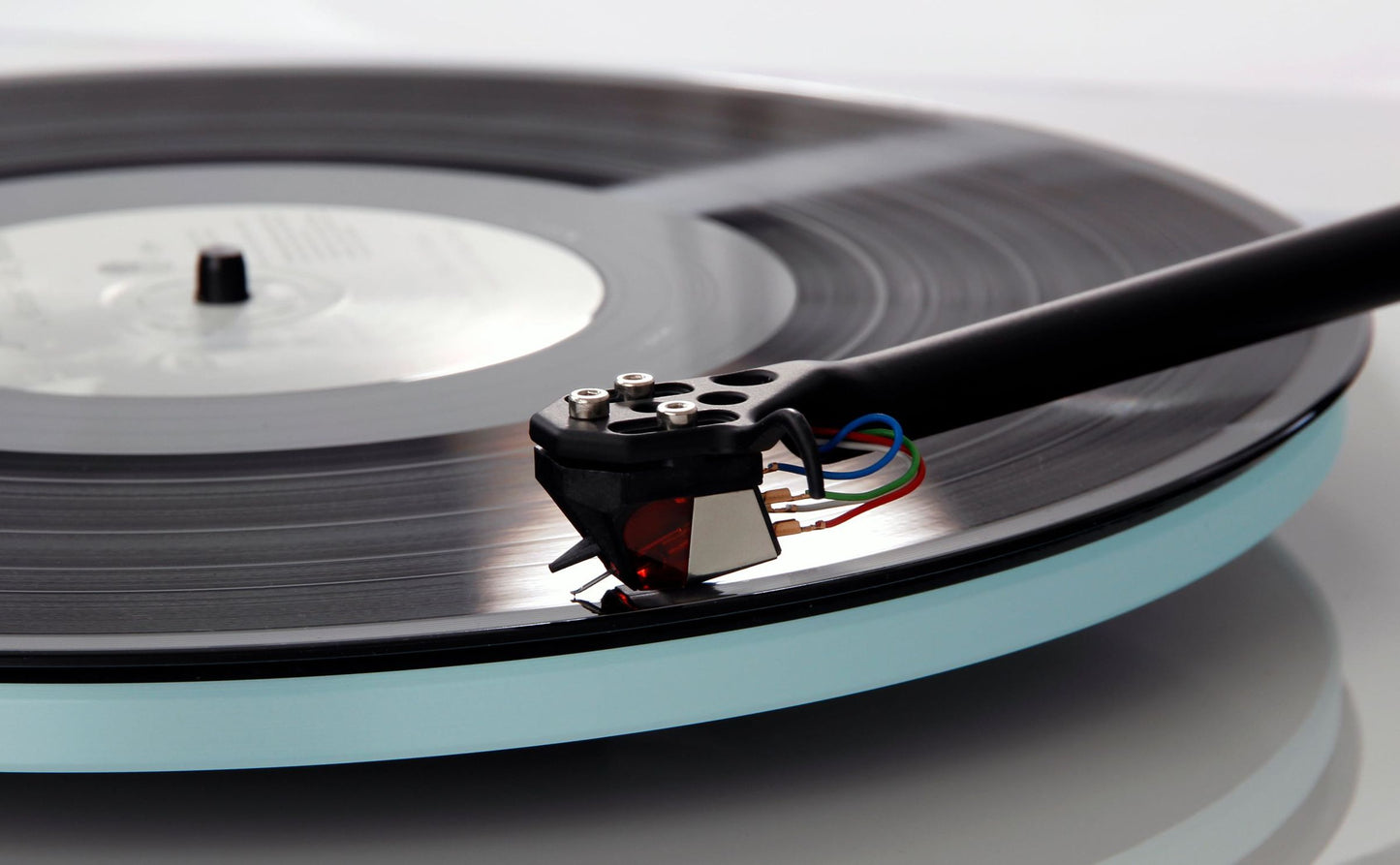 Rega Planar 2 Turntable