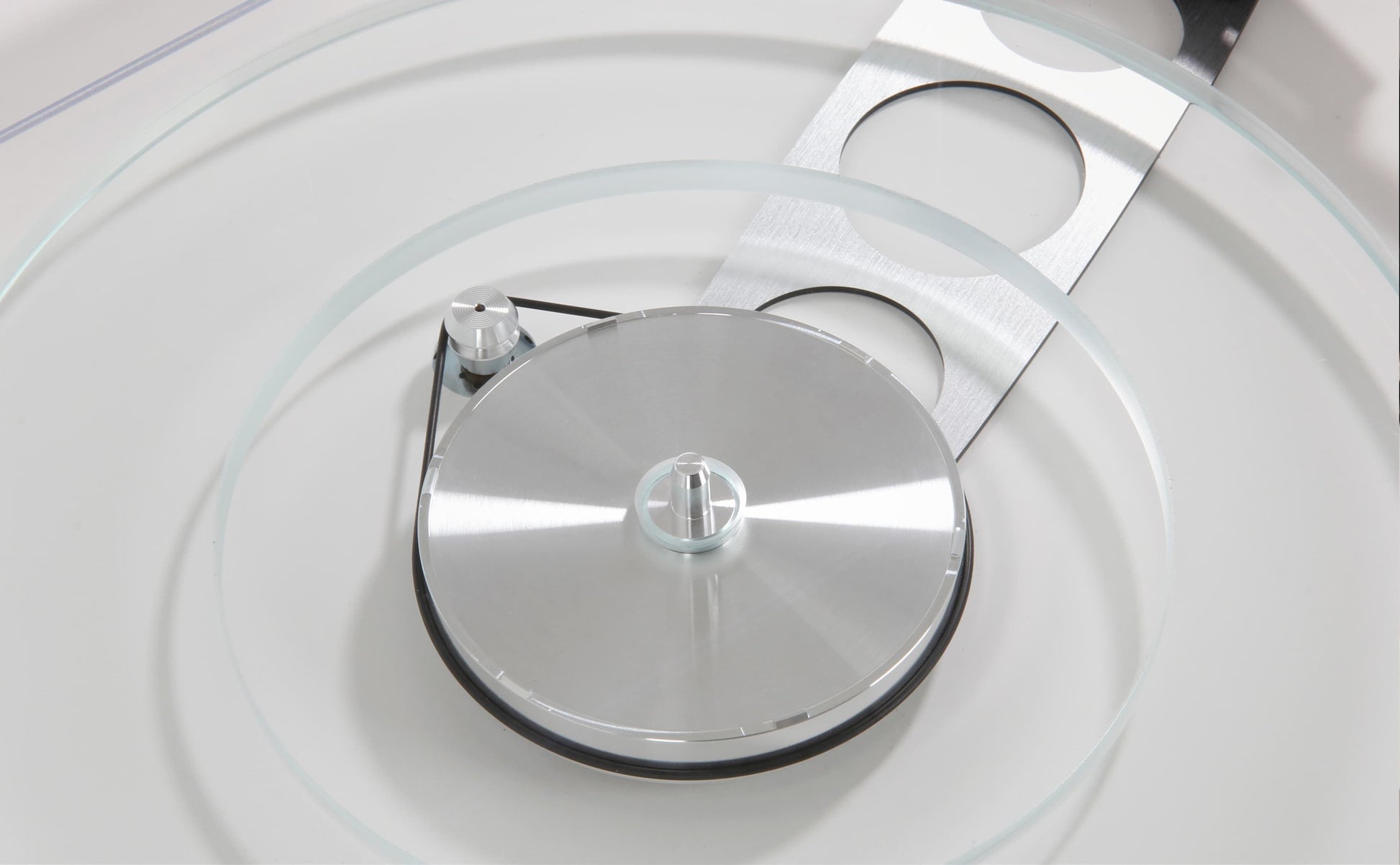 Rega Planar 6 Turntable