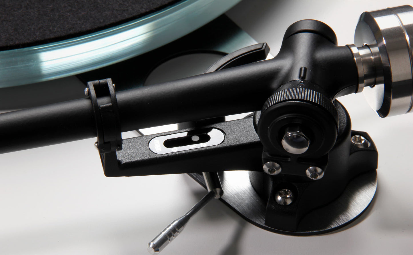 Rega Planar 6 Turntable