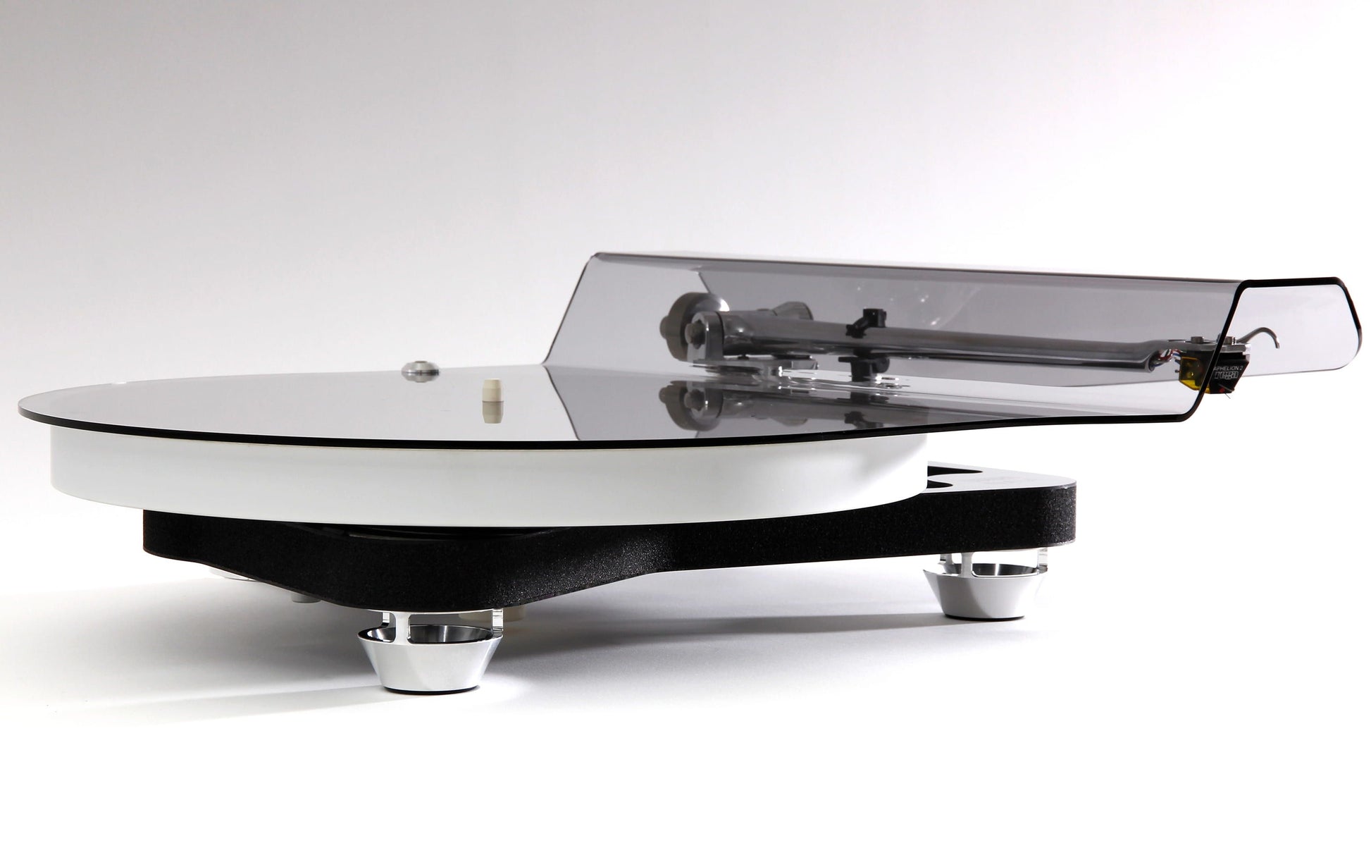 Rega Naia Turntable
