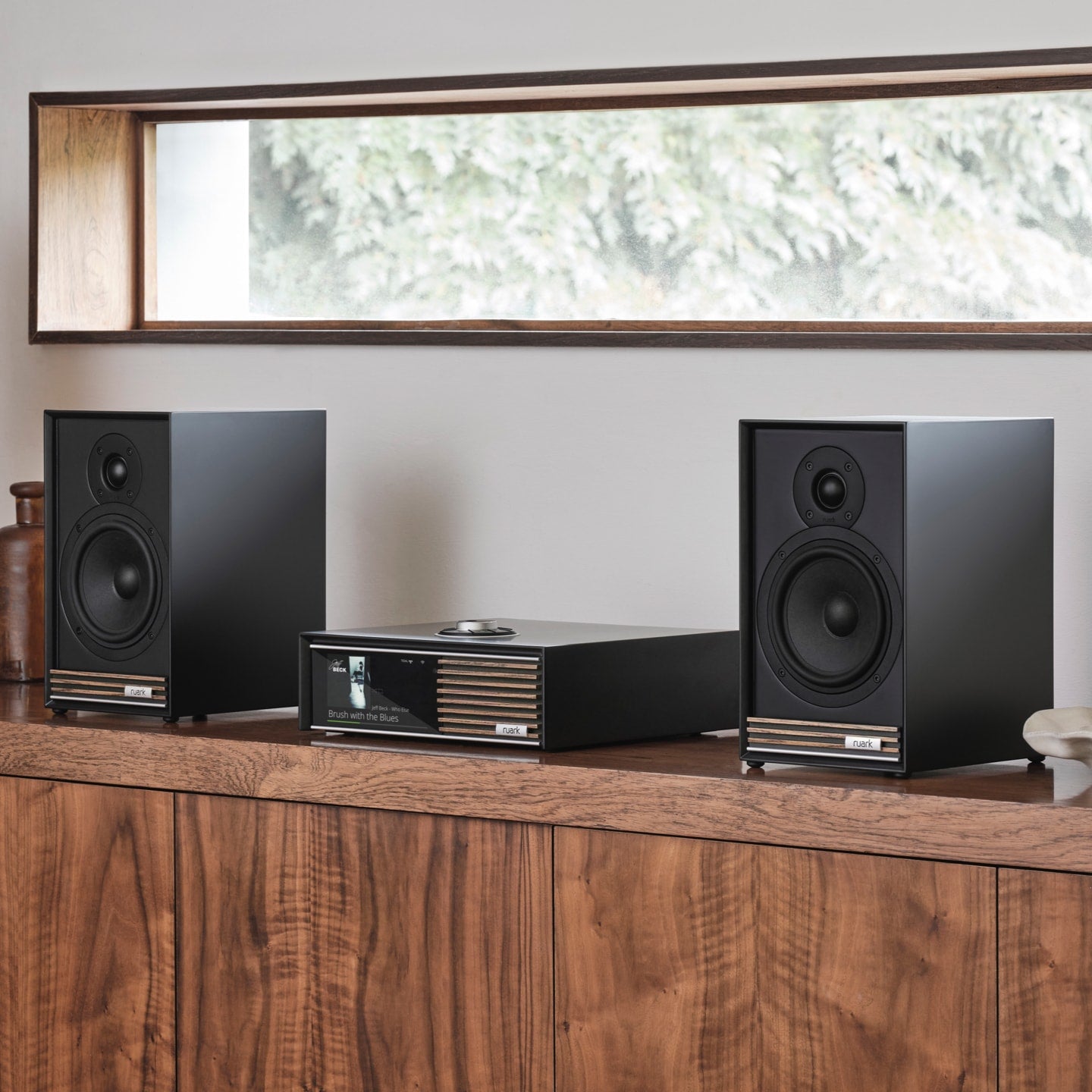 Ruark R610 Streaming Integrated Music Console