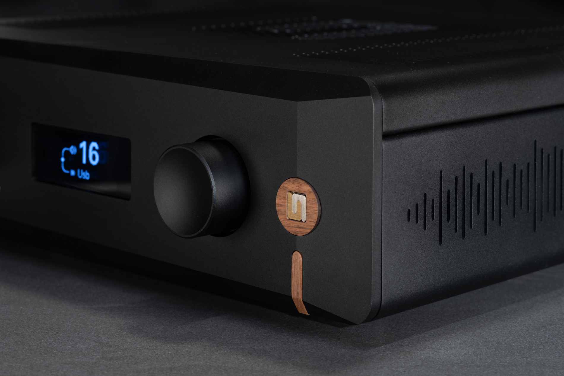 Unison Research Unico Pre v2 Preamplifier