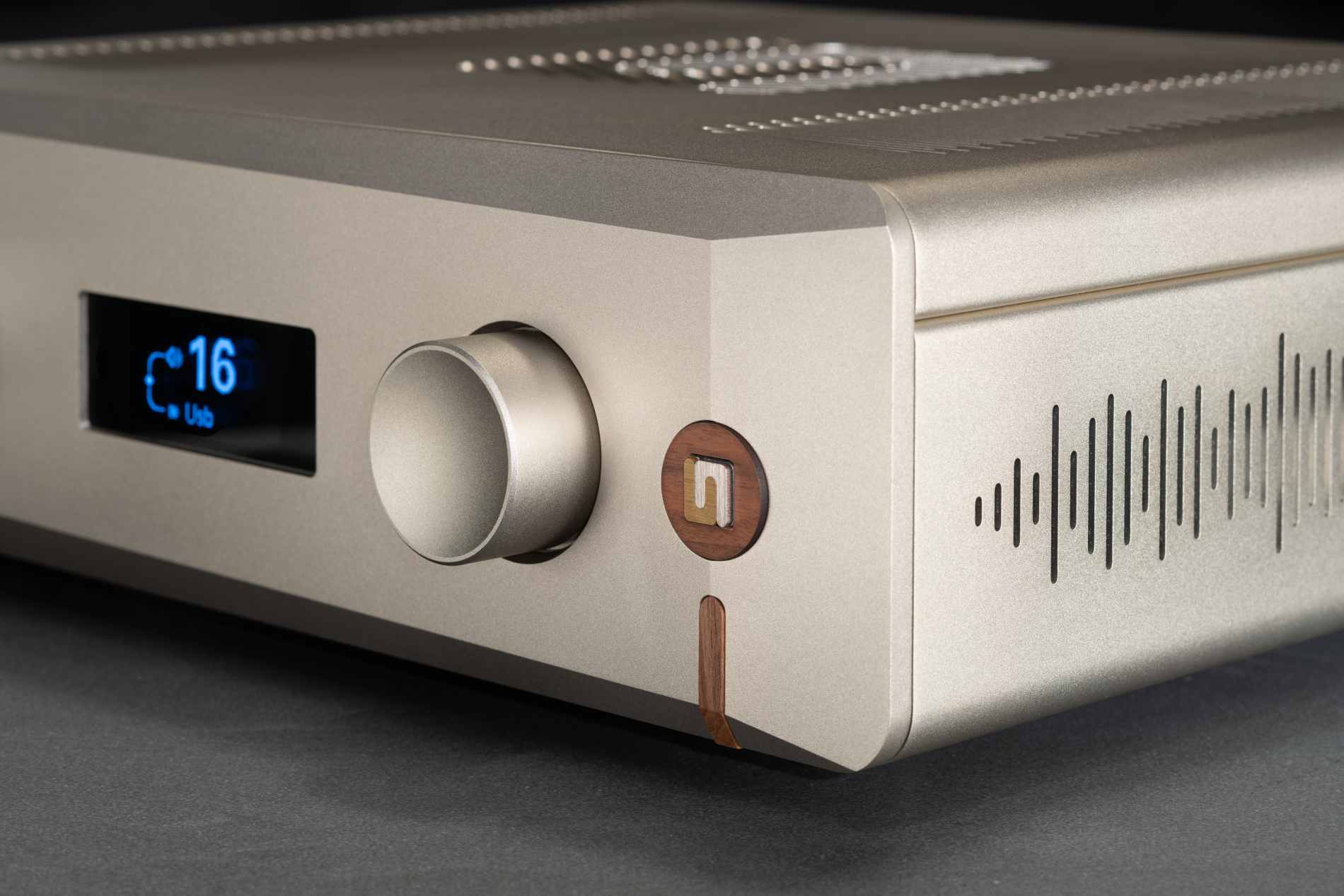 Unison Research Unico Pre v2 Preamplifier